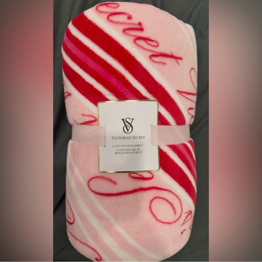 Victoria's Secret Pink, Red & White Plush Throw Blanket